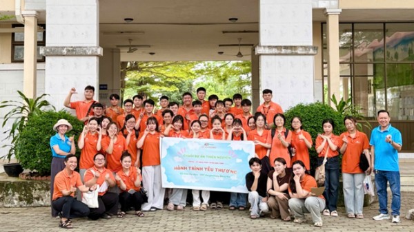 Mang niềm vui và hy vọng đến với bệnh nhân nội trú đang điều trị tại Bệnh viện Tâm thần Trung ương 2